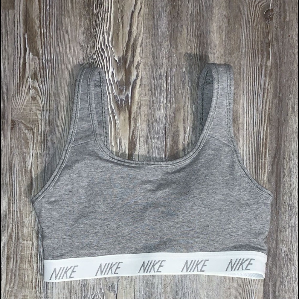 nike sports bra